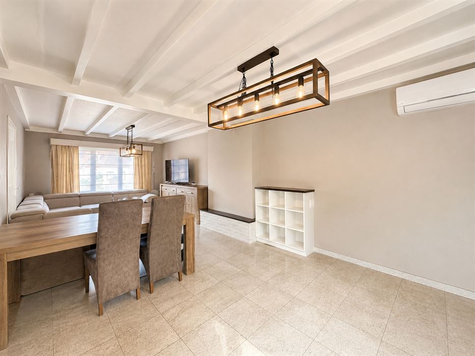 Instapklaar wonen met energiezuinig comfort, verrassend veel ruimte en een zonnige tuin.