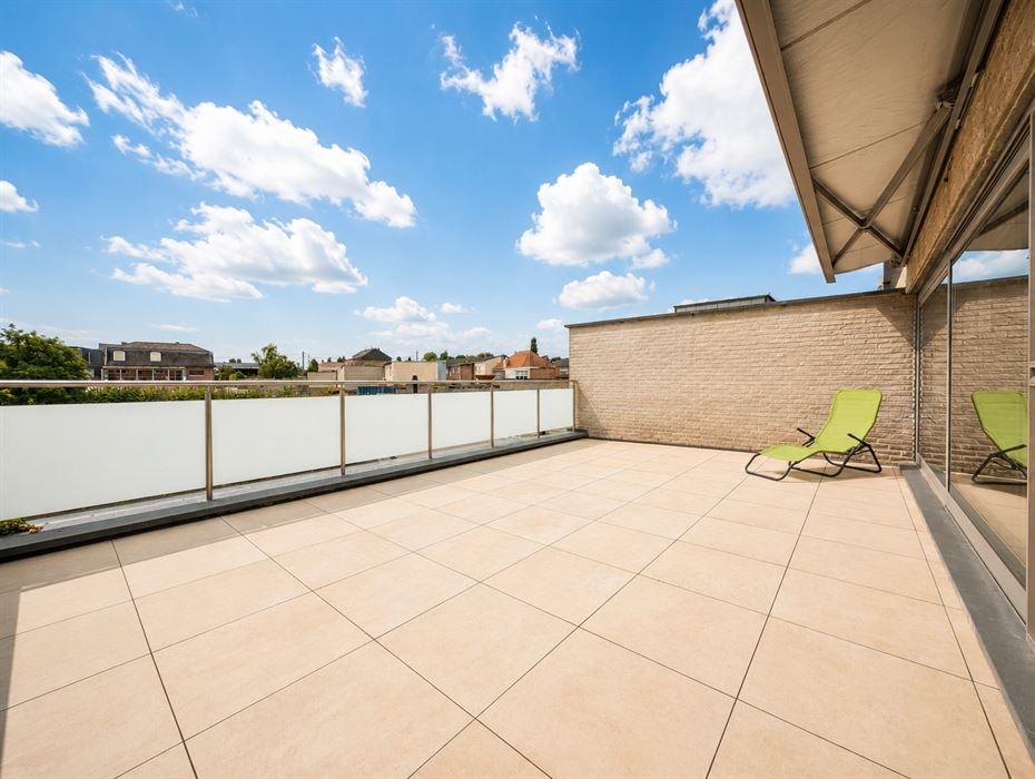 Ruim duplexappartement van 121 m² met 2 terrassen in Riemst