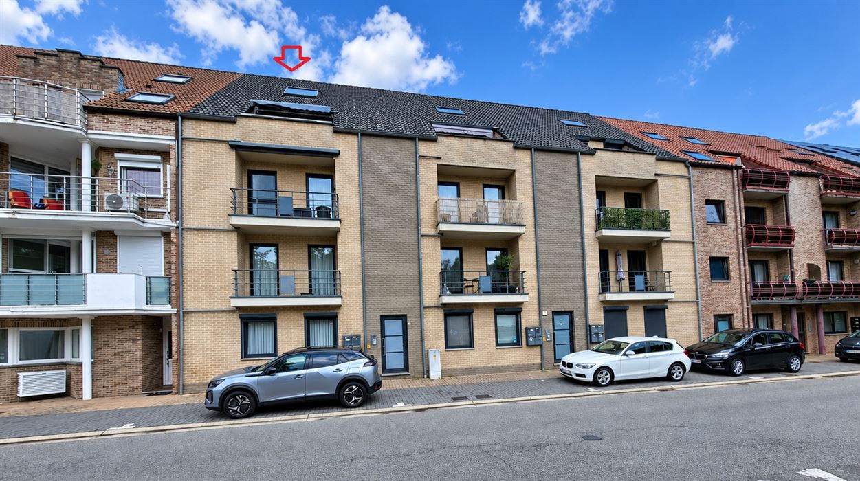 Duplex dakappartement met 2 slaapkamers en terras