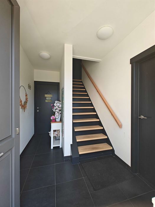 Gerenoveerd appartement met 3 slaapkamers