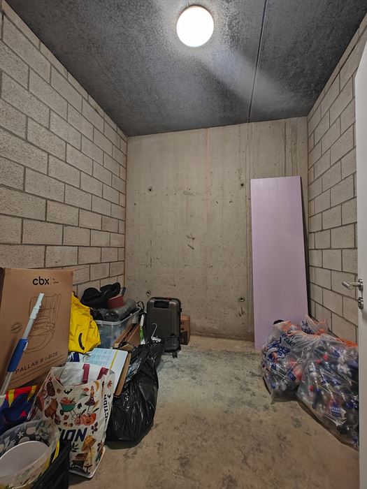 Ruim, instapklaar appartement met 2 slaapkamer, ruime autostaanplaats en berging in de kelder