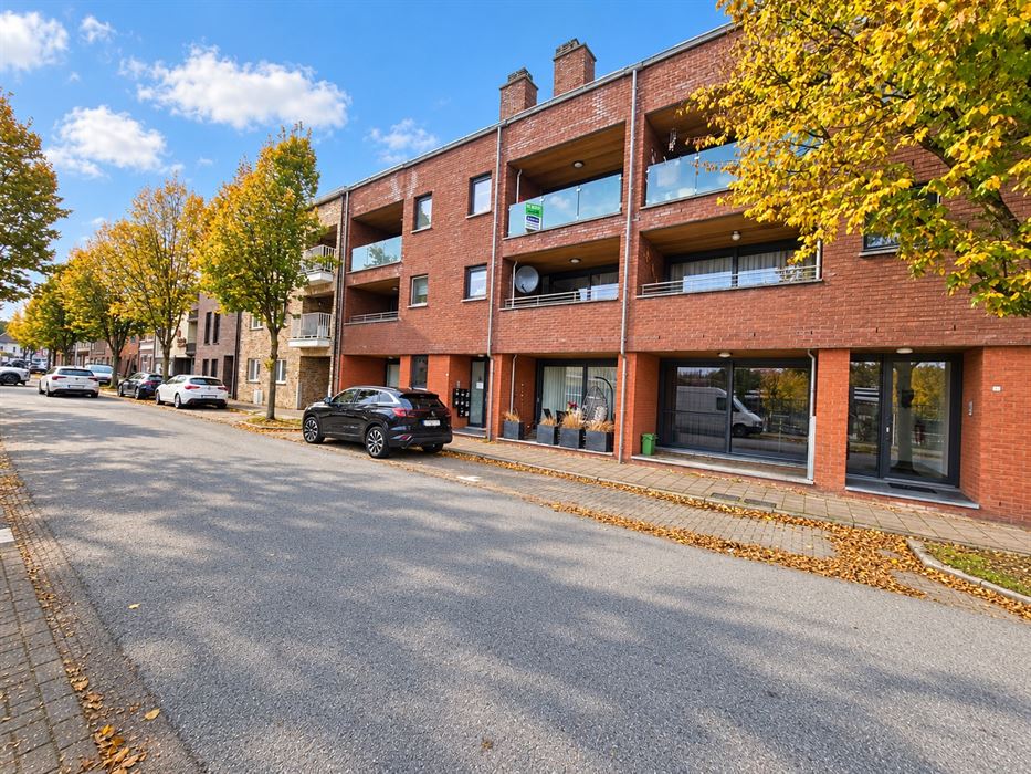 Appartement met 2 slaapkamers, terras en 2 ondergrondse parkeerplaatsen