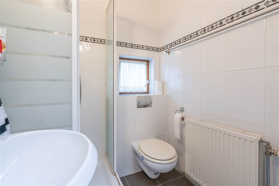 Uitzonderlijk ruime villa van 374m² in Centrum Overijse