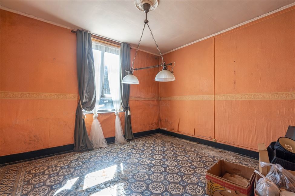 Te renoveren woning