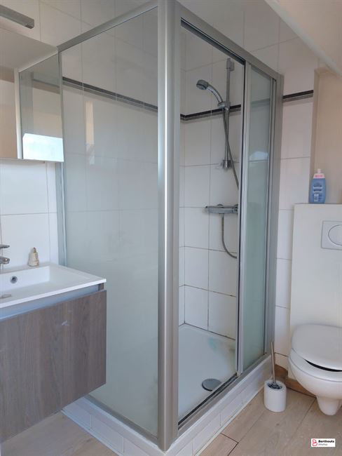 APPARTEMENT OP DE 2 E VERDIEPING