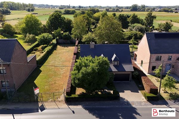 TERRAIN À BÂTIR BIEN SITUÉ DE 5 ARES 47