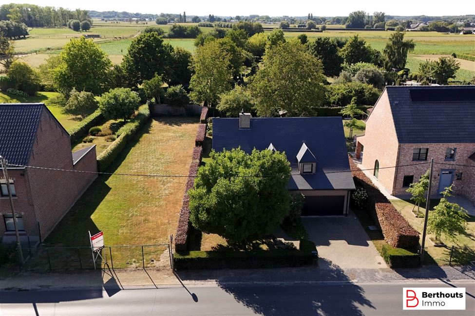 TERRAIN À BÂTIR BIEN SITUÉ DE 5 ARES 47