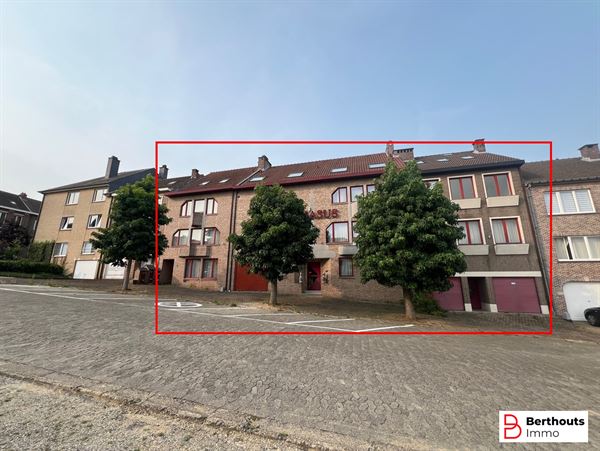 14 studio’s, 8 appartementen, 1 grote duplex - Volledig verhuurd!