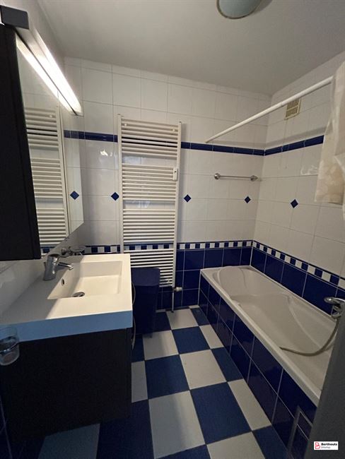 14 studio’s, 8 appartementen, 1 grote duplex - Volledig verhuurd!