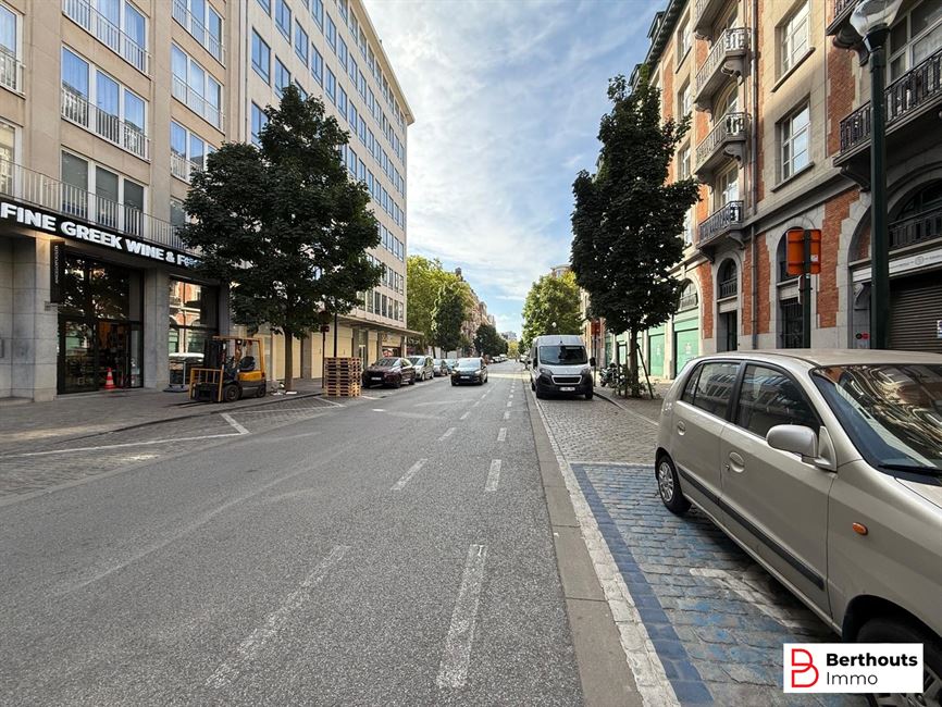 APPARTEMENT 2 CHAMBRES BIEN SITUE