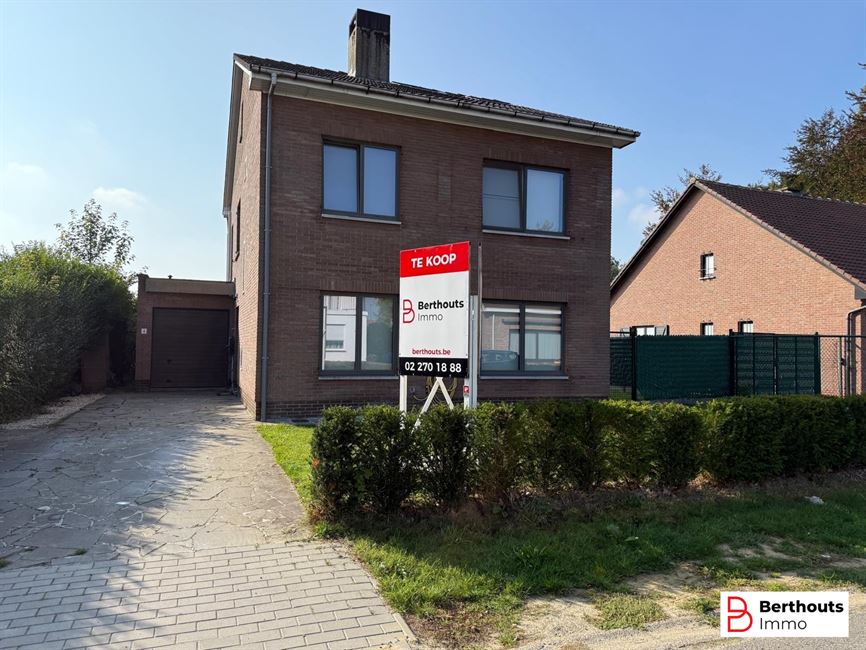 INSTAPKLARE WONING MET 4 SLAAPKAMERS EN ZUID GELEGEN TUIN