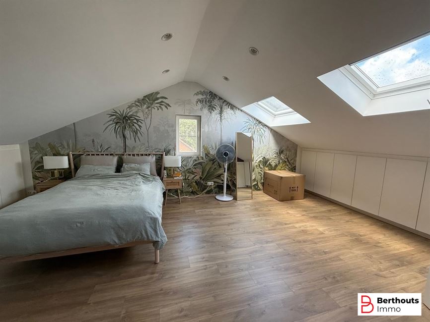 INSTAPKLARE WONING MET 4 SLAAPKAMERS EN ZUID GELEGEN TUIN