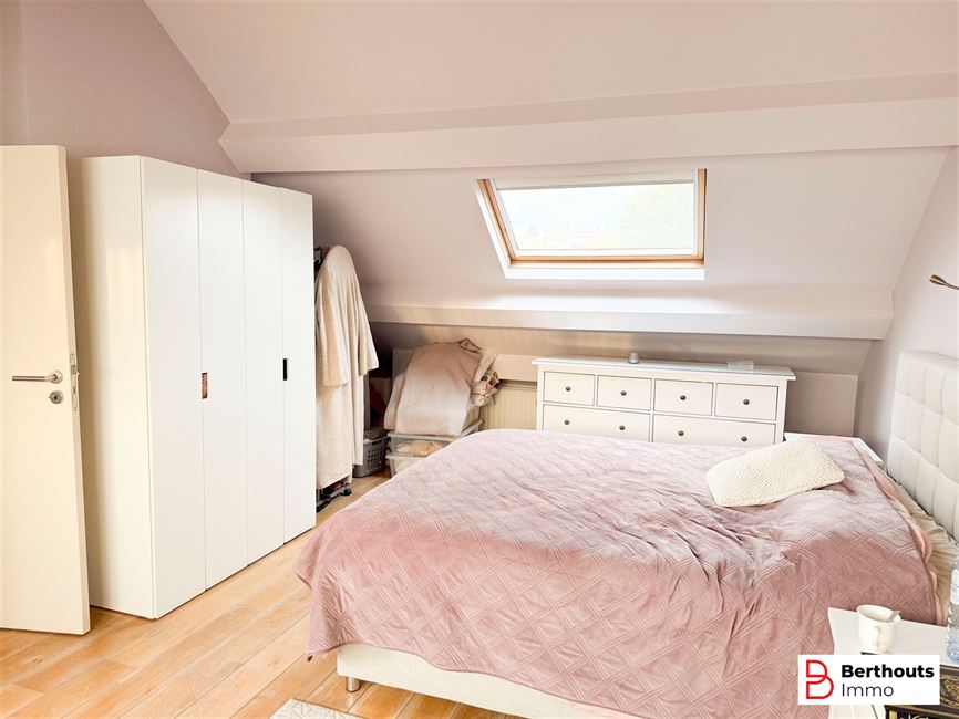 Charmante maison 3 façades prête à habiter avec joli jardin