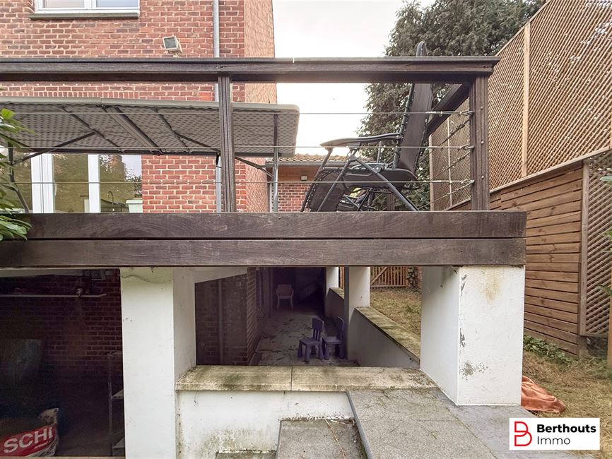 Charmante maison 3 façades prête à habiter avec joli jardin