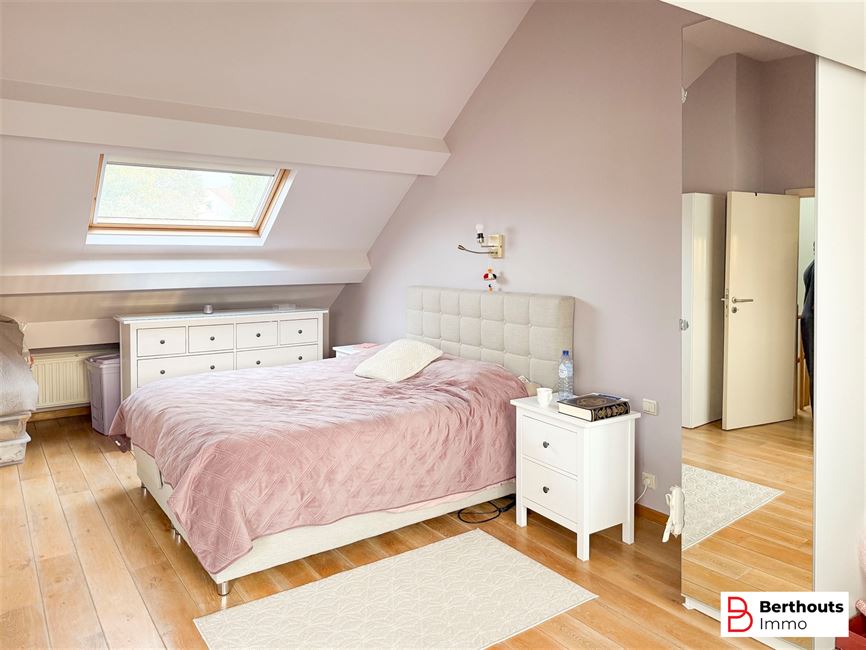 Charmante maison 3 façades prête à habiter avec joli jardin