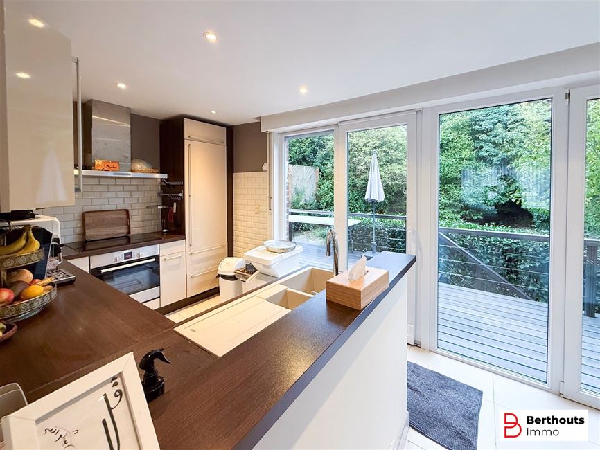 Charmante maison 3 façades prête à habiter avec joli jardin