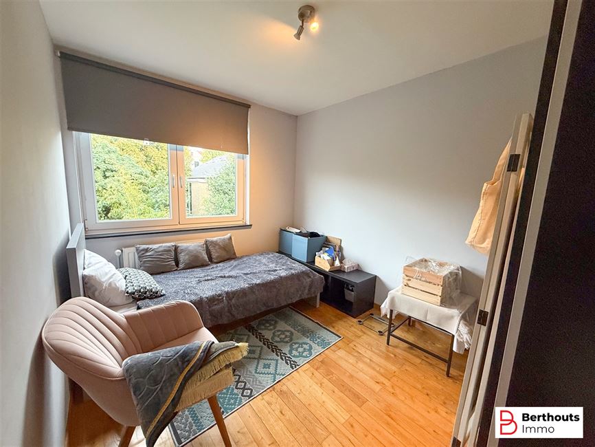 Charmante maison 3 façades prête à habiter avec joli jardin