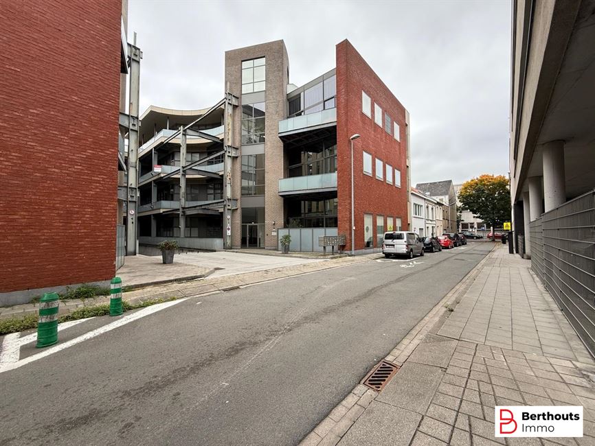 ENERGIEZUINIGE, UITZONDERLIJKE LOFT