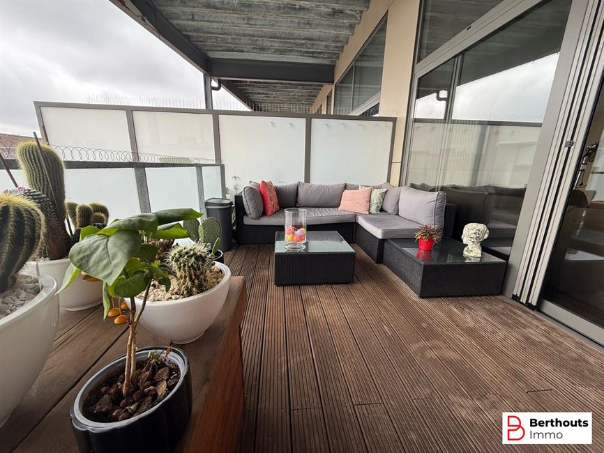 ENERGIEZUINIGE, UITZONDERLIJKE LOFT