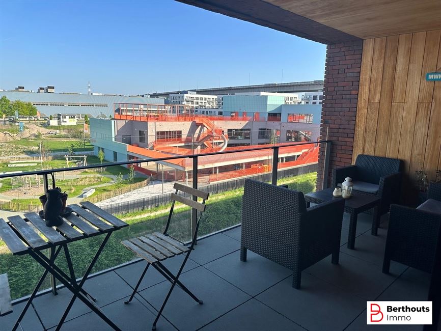 INSTAPKLAAR APPARTEMENT MET TERRAS