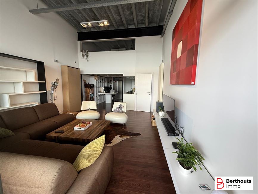 ENERGIEZUINIGE, UITZONDERLIJKE LOFT