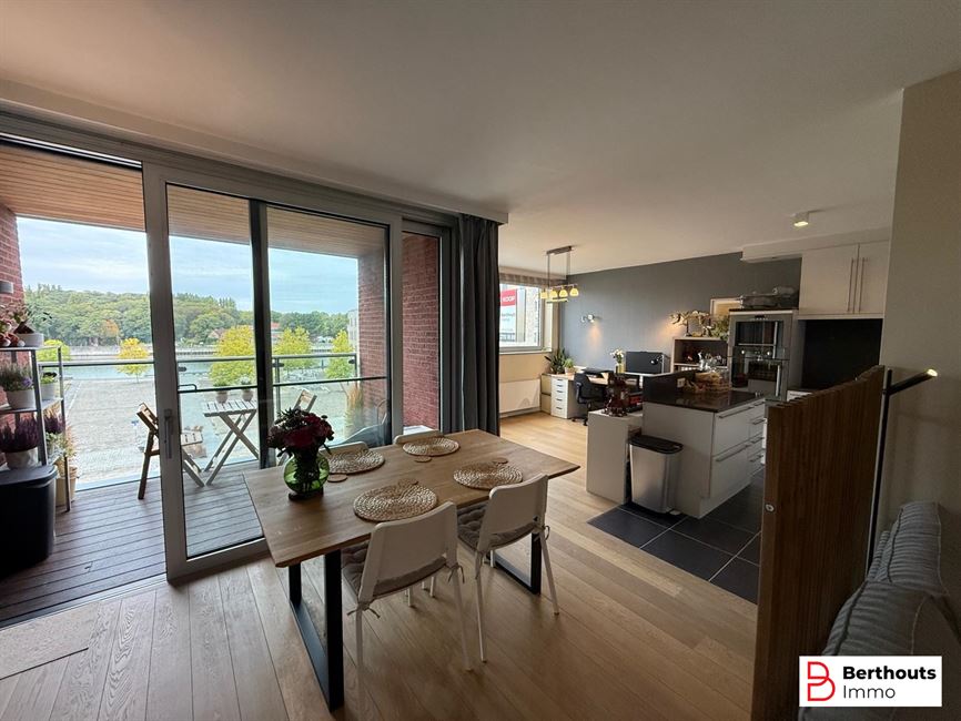 APPARTEMENT MET TERRAS EN ONDERGRONDSE STAANPLAATS