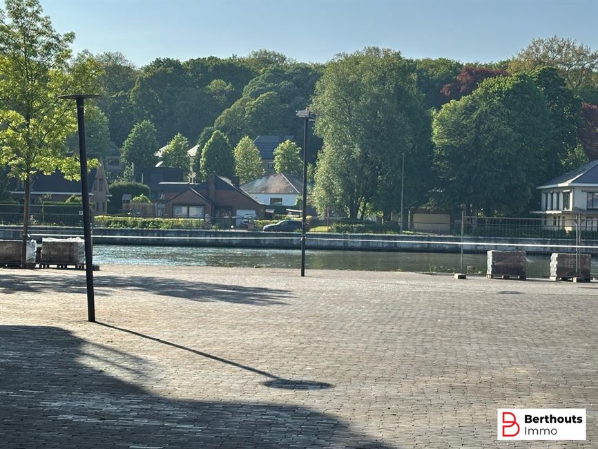 INSTAPKLAAR APPARTEMENT MET TERRAS