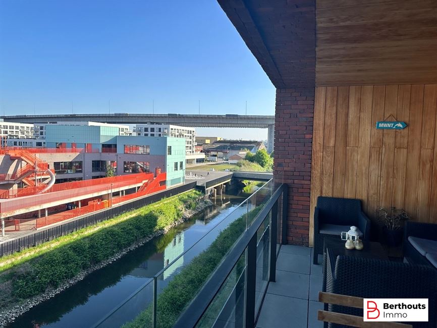 INSTAPKLAAR APPARTEMENT MET TERRAS