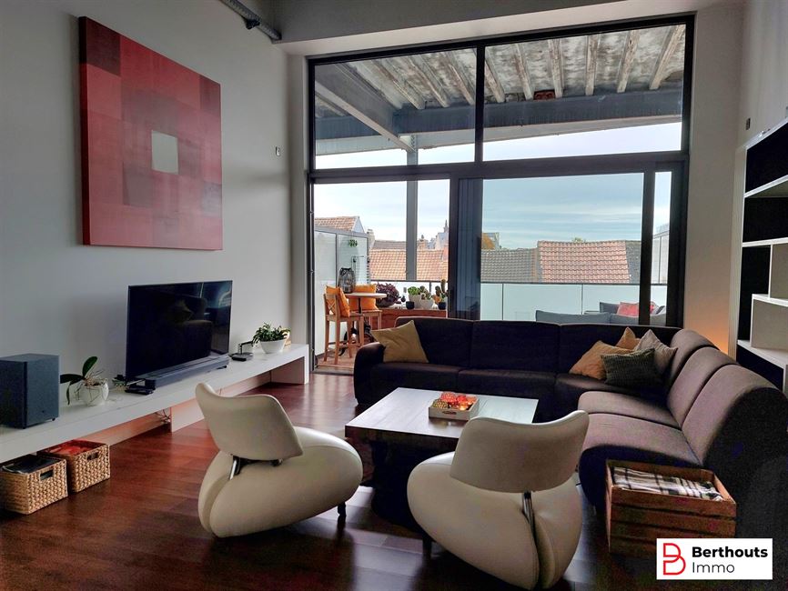 ENERGIEZUINIGE, UITZONDERLIJKE LOFT