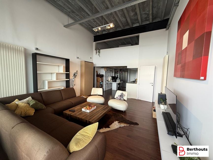 ENERGIEZUINIGE, UITZONDERLIJKE LOFT