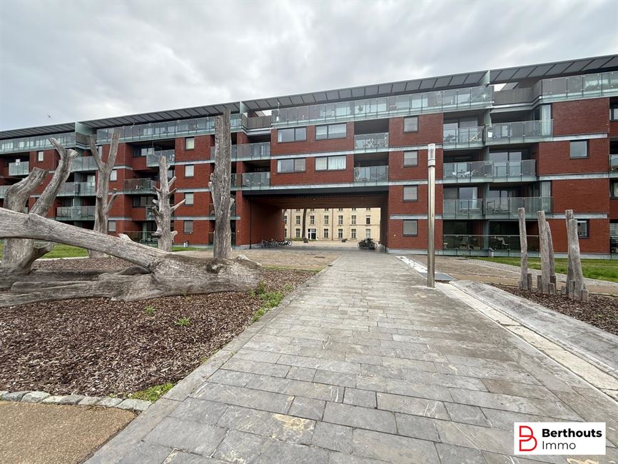 APPARTEMENT MET TERRAS EN ONDERGRONDSE STAANPLAATS