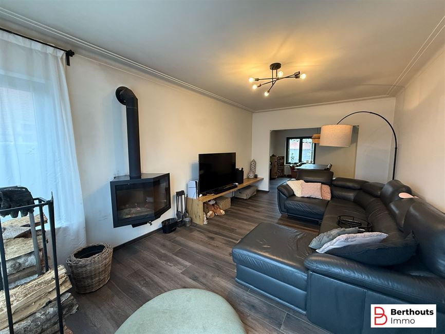 3-GEVEL MET TUIN EN GARAGE