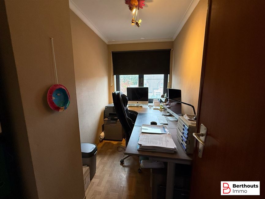 3-GEVEL MET TUIN EN GARAGE