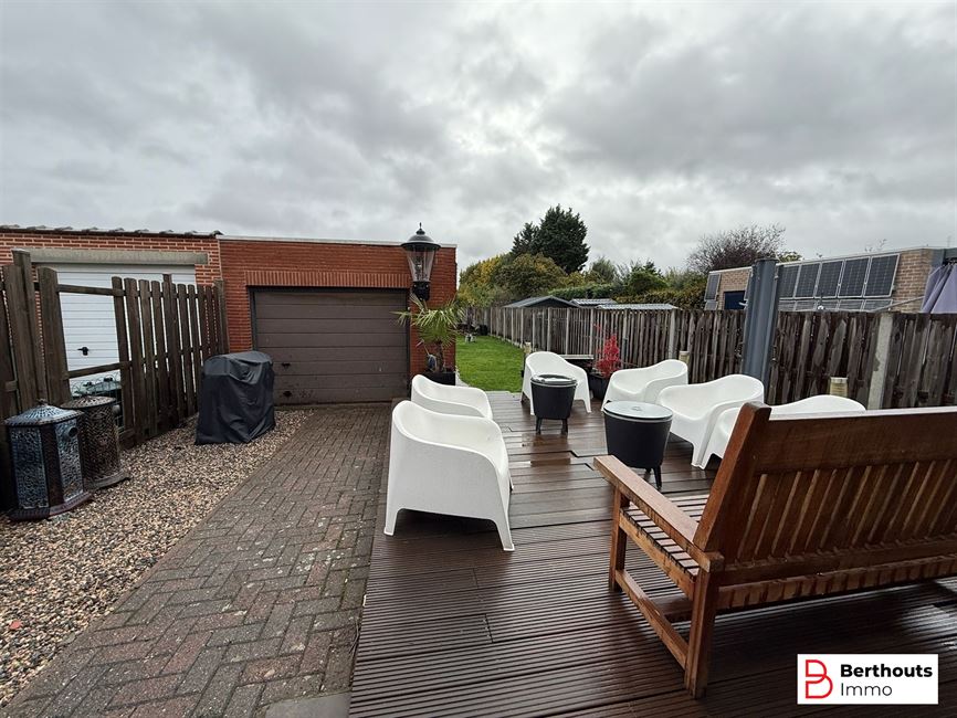 3-GEVEL MET TUIN EN GARAGE