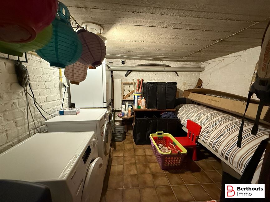 3-GEVEL MET TUIN EN GARAGE