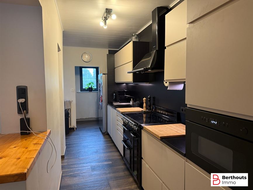 3-GEVEL MET TUIN EN GARAGE