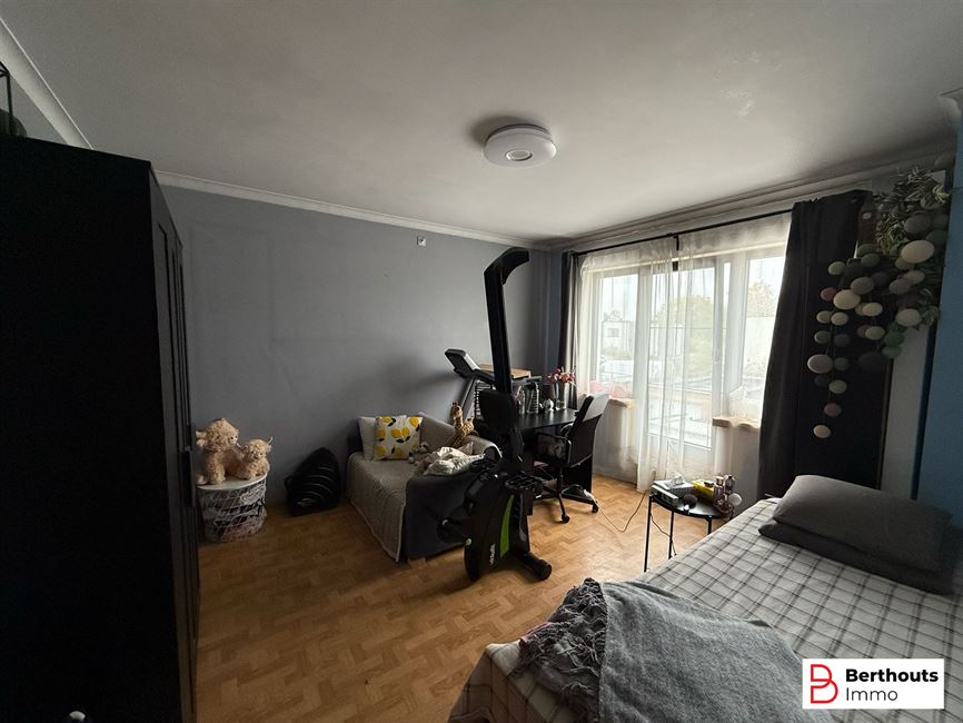 3-GEVEL MET TUIN EN GARAGE