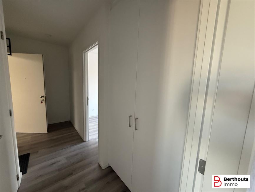 INSTAPKLAAR APPARTEMENT MET TERRAS