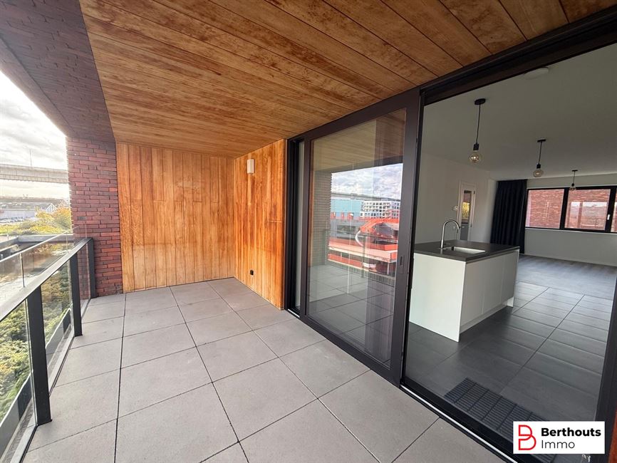 INSTAPKLAAR APPARTEMENT MET TERRAS