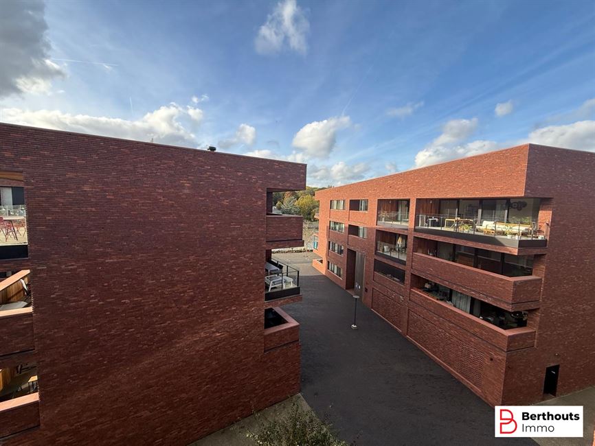 INSTAPKLAAR APPARTEMENT MET TERRAS