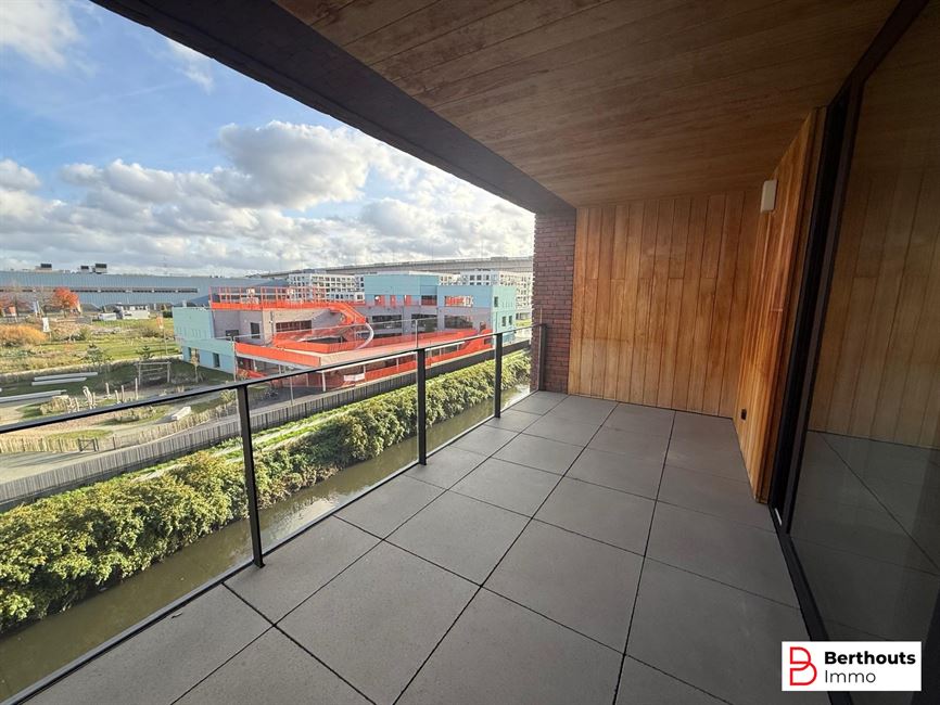 INSTAPKLAAR APPARTEMENT MET TERRAS