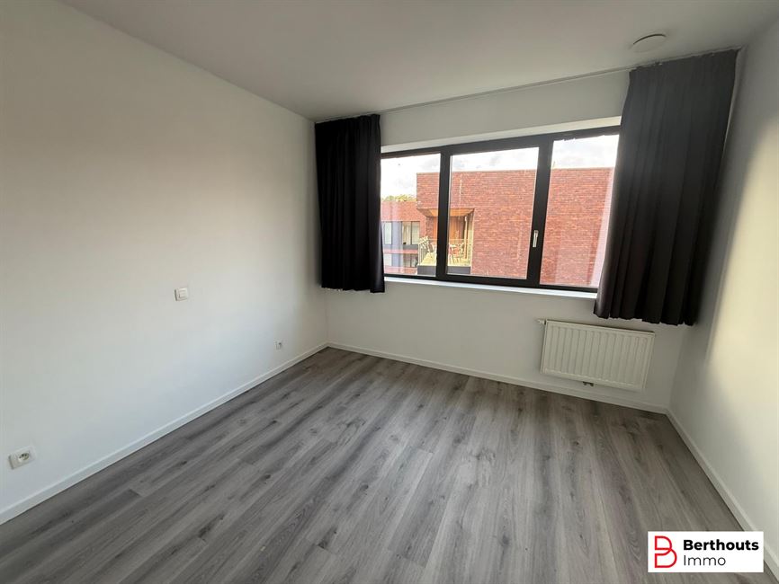 INSTAPKLAAR APPARTEMENT MET TERRAS
