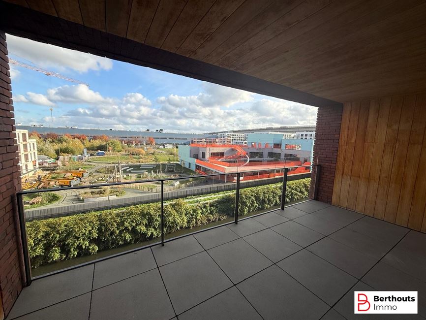 INSTAPKLAAR APPARTEMENT MET TERRAS