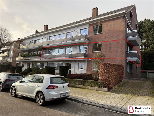 APPARTEMENT MET 3 SLAAPKAMERS INCLUSIEF GARAGE