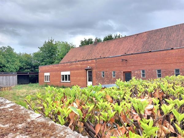 TE RENOVEREN HOEVE OP 8 ARE 78 CA