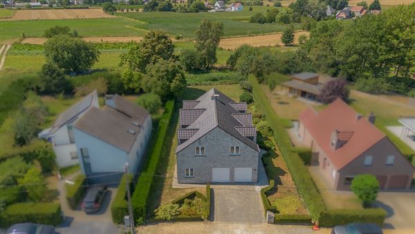 SUPER GELEGEN VILLA OP 9 ARE 16 CA