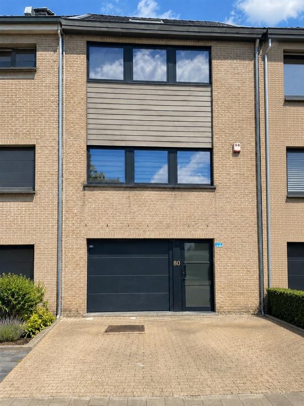 INSTAPKLARE WONING MET GEZELLIGE TUIN