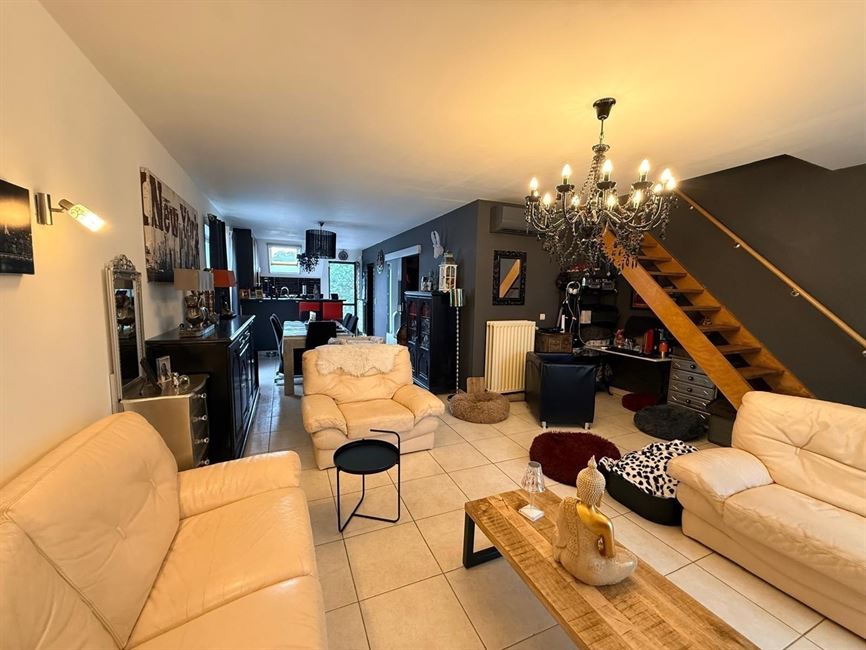 Duplex avec garage et terrasse