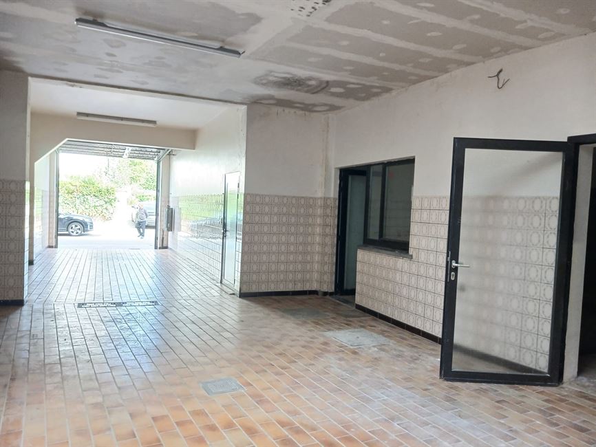 Commerciële ruimte met atelier (583M2)