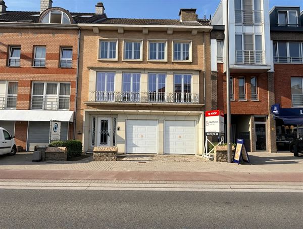 KARAKTERVOLLE HERENWONING IN CENTRUM GRIMBERGEN